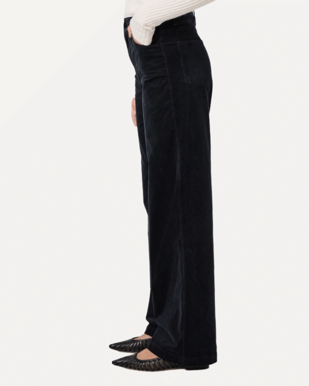Anessa 31" Wide Leg Jean