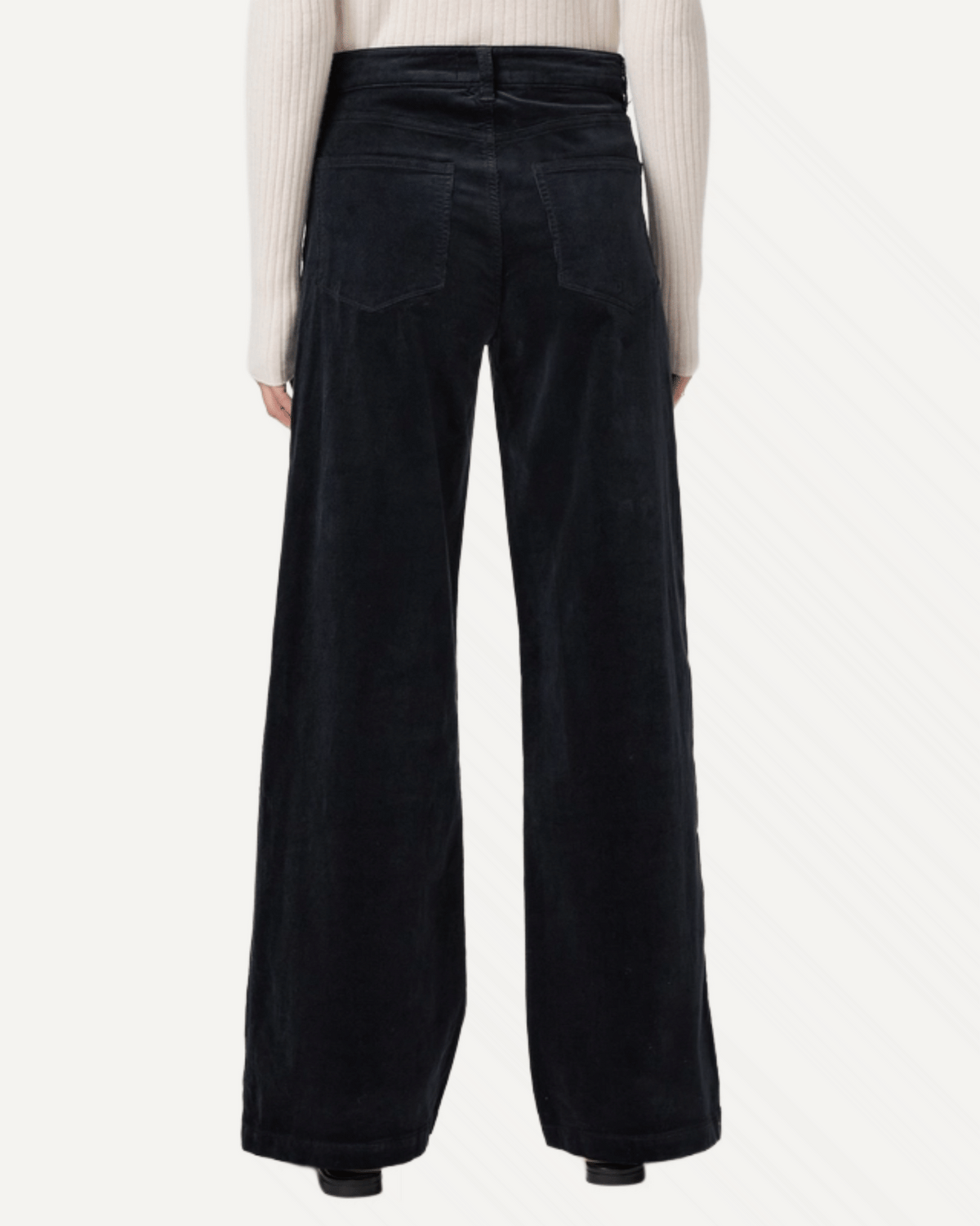 Anessa 31" Wide Leg Jean