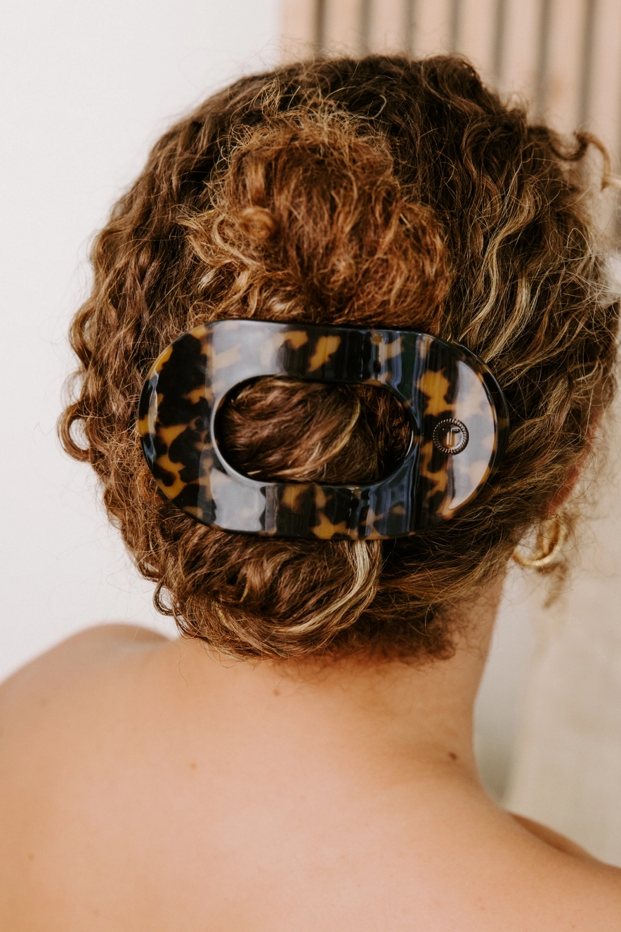 Tortoise Large Round Clip