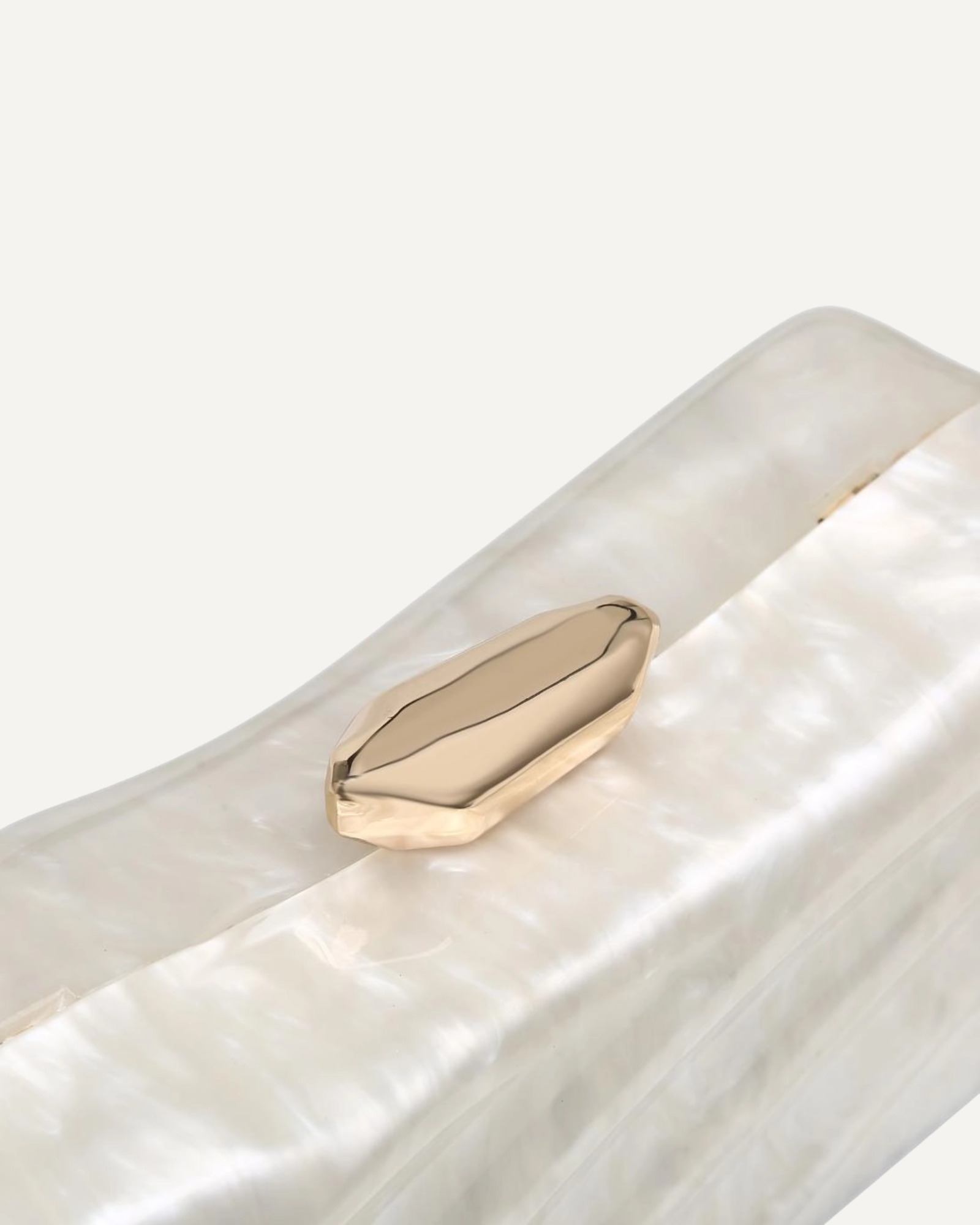 Oaklynn Pearl Clutch