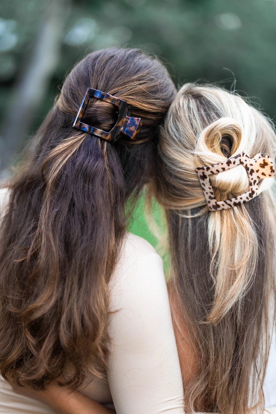 Tortoise Medium Square Clip