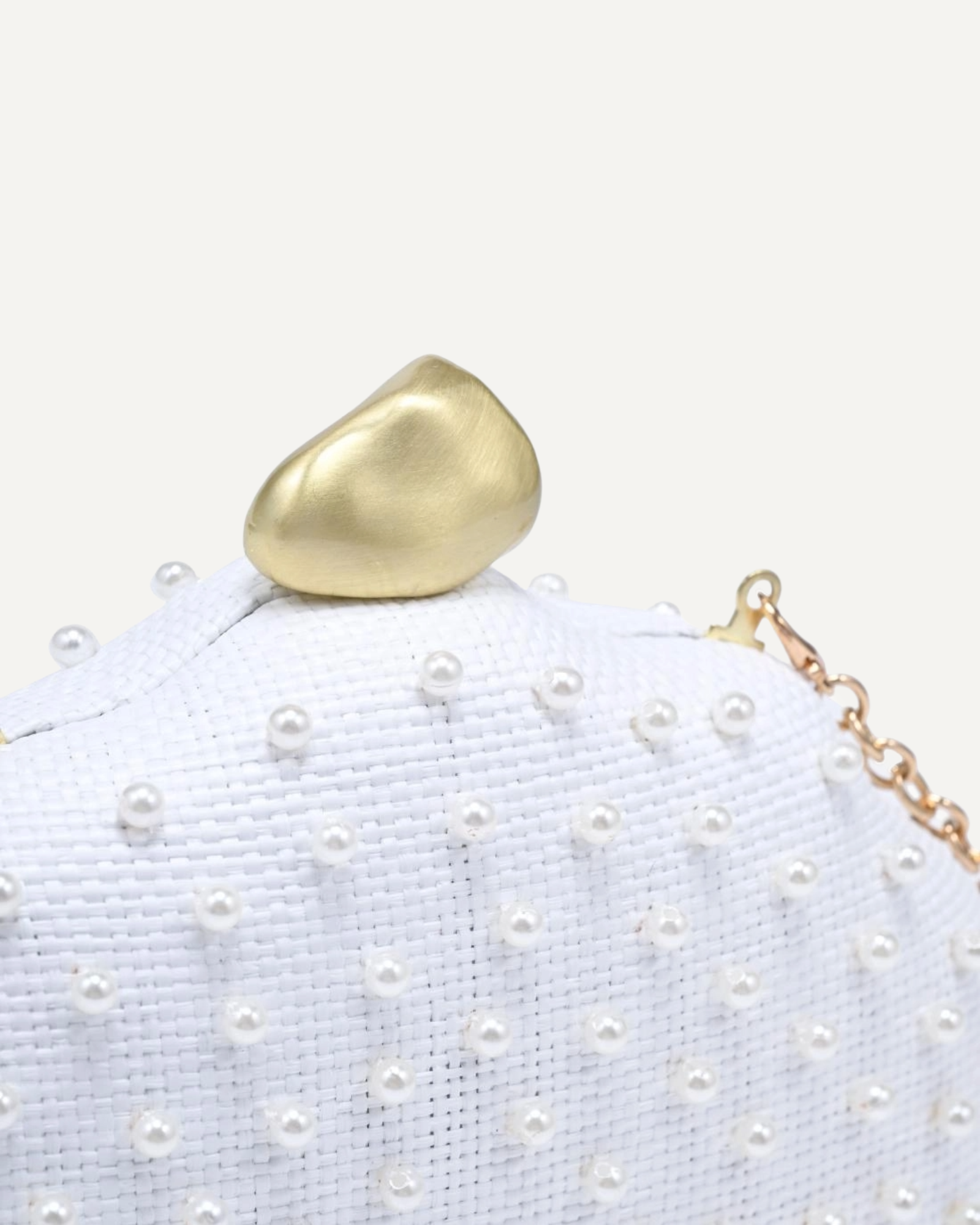 Valeria Pearl Clutch